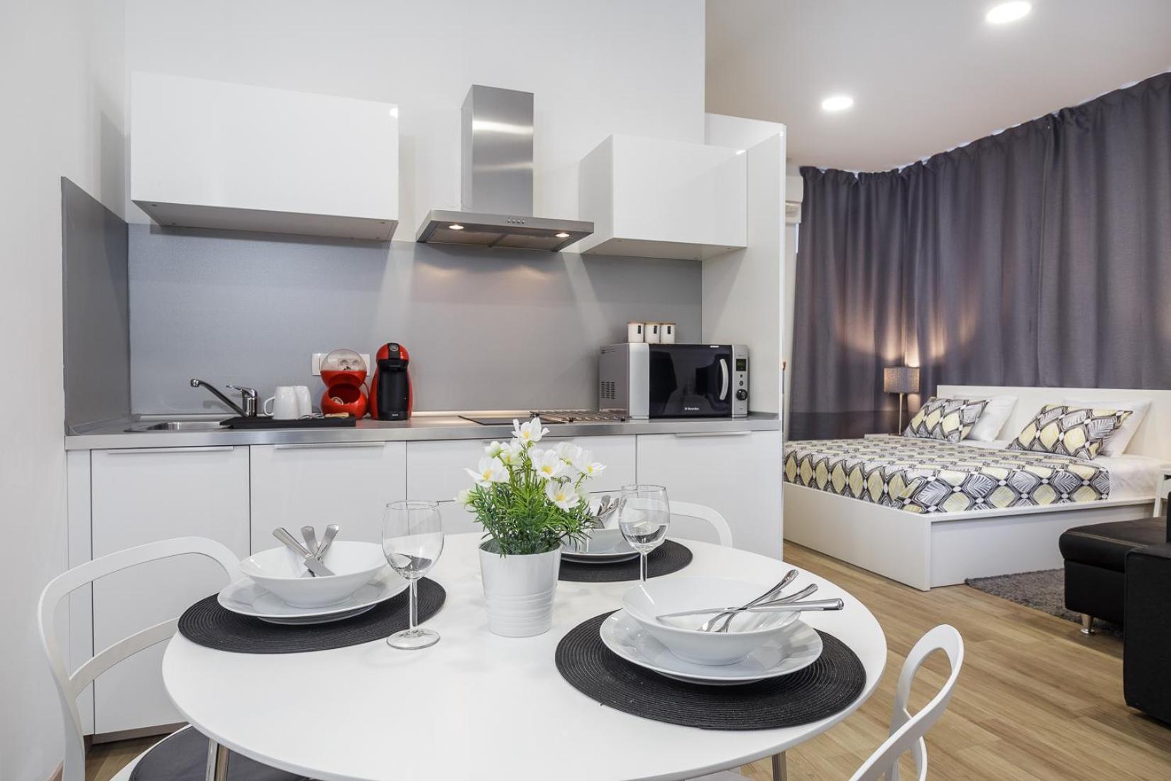 Apartament Aspalathos Centar - Center, A Few Minutes' Walking Distance To The Unesco Palace, Parking Lot In Front Of The Split