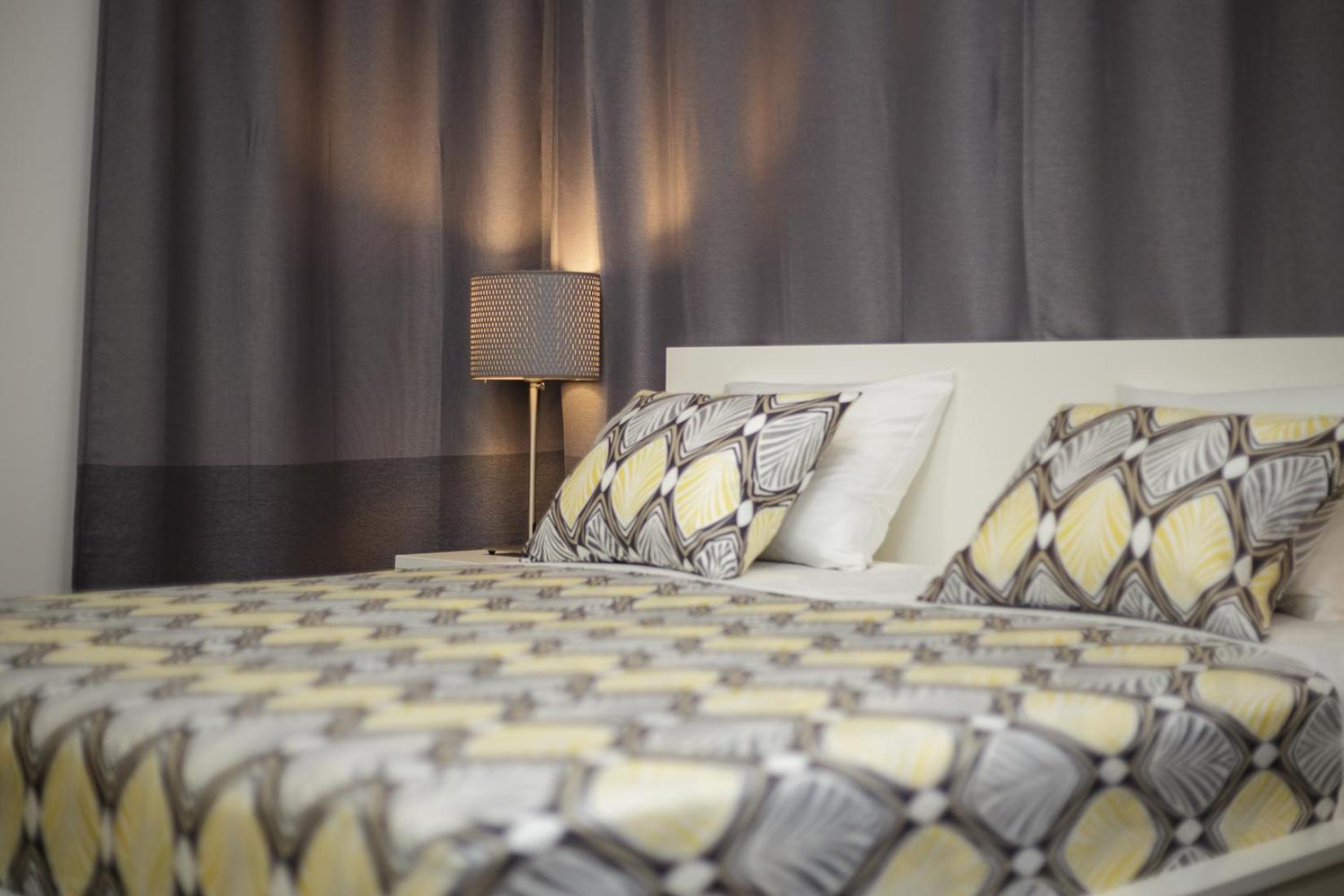 Apartament Aspalathos Centar - Center, A Few Minutes' Walking Distance To The Unesco Palace, Parking Lot In Front Of The