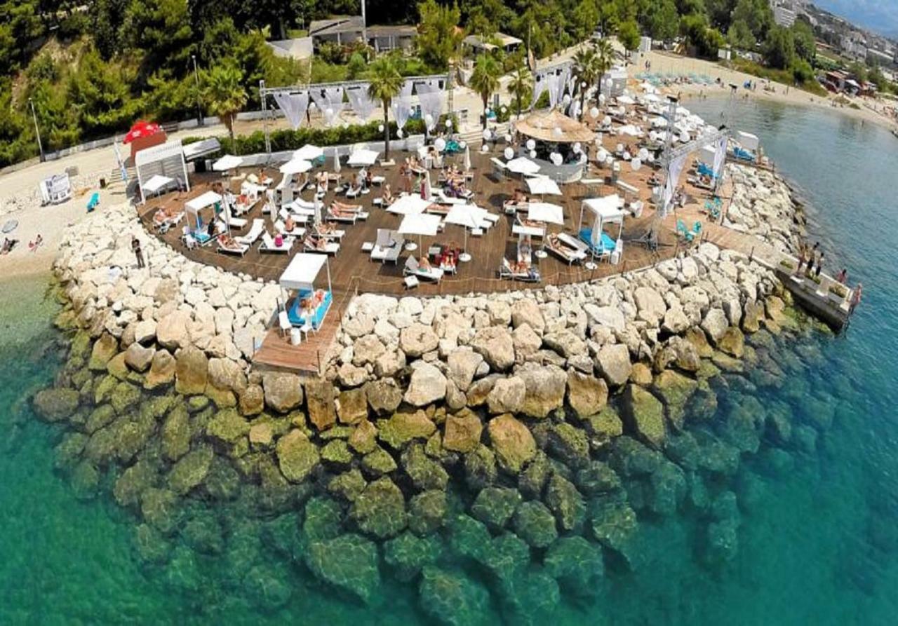 Apartament Aspalathos Centar - Center, A Few Minutes' Walking Distance To The Unesco Palace, Parking Lot In Front Of The